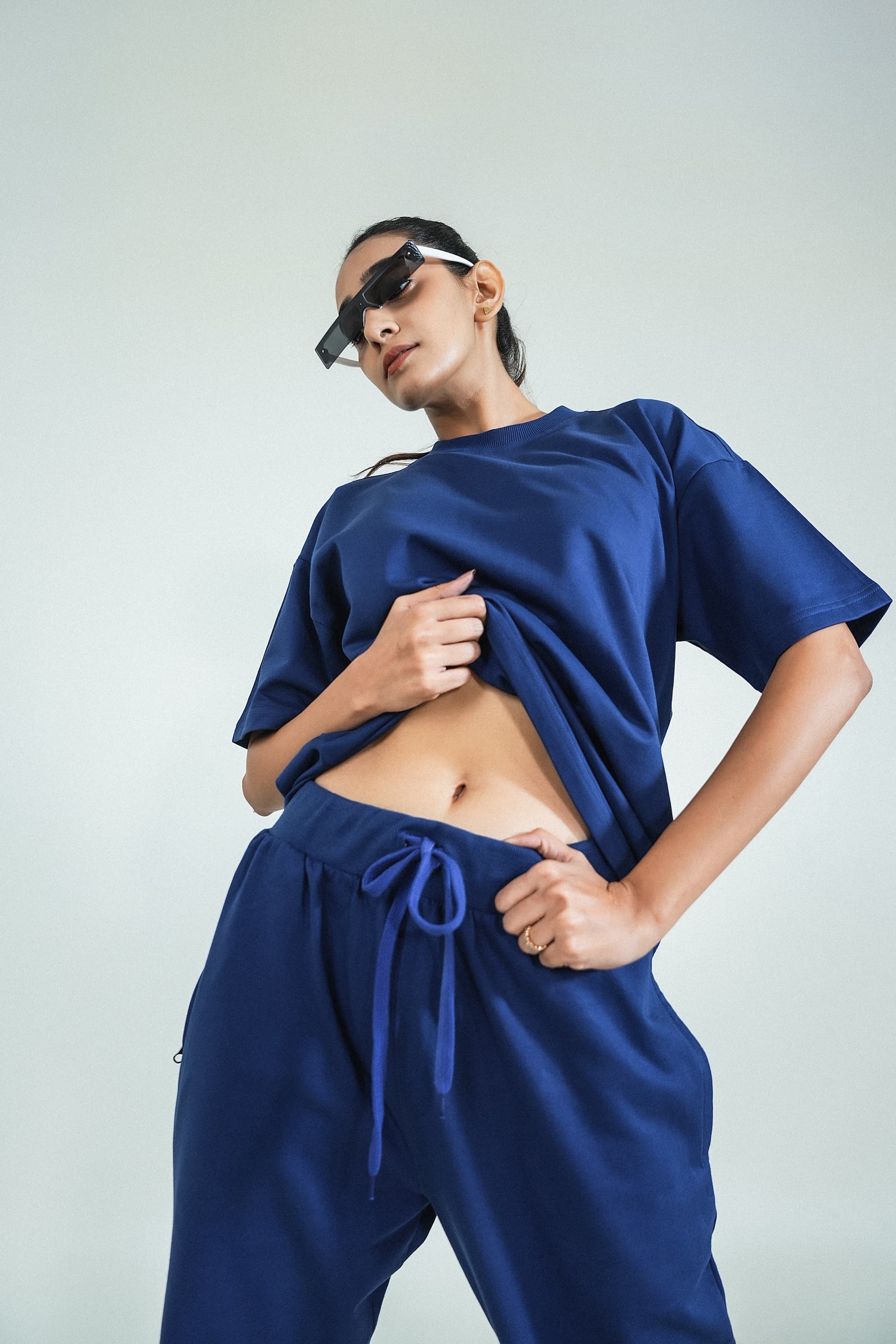 Solid Crew Neck Oversized Tee – Navy Blue