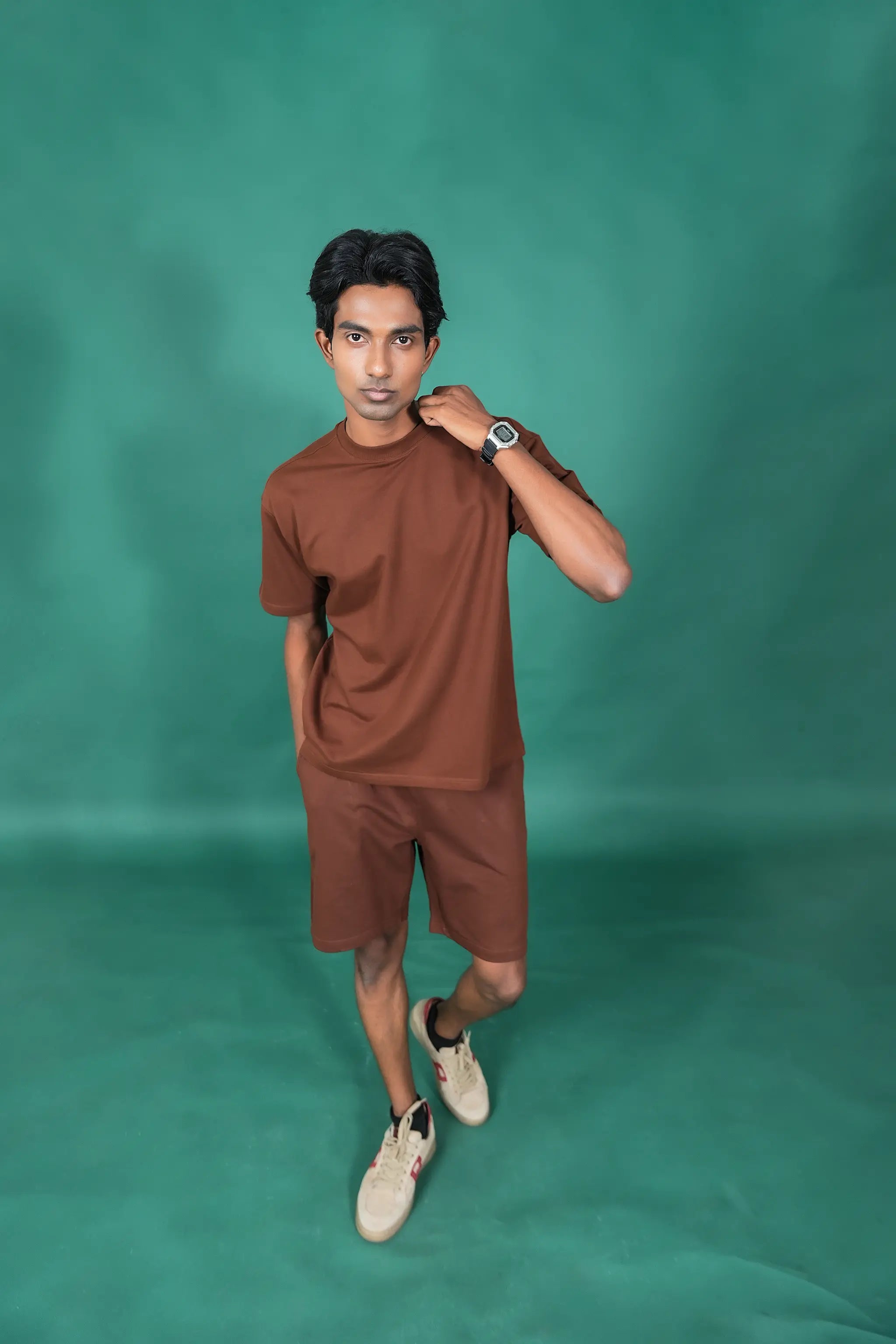 Solid Crew Neck Oversized Tee – Mocha Mousse