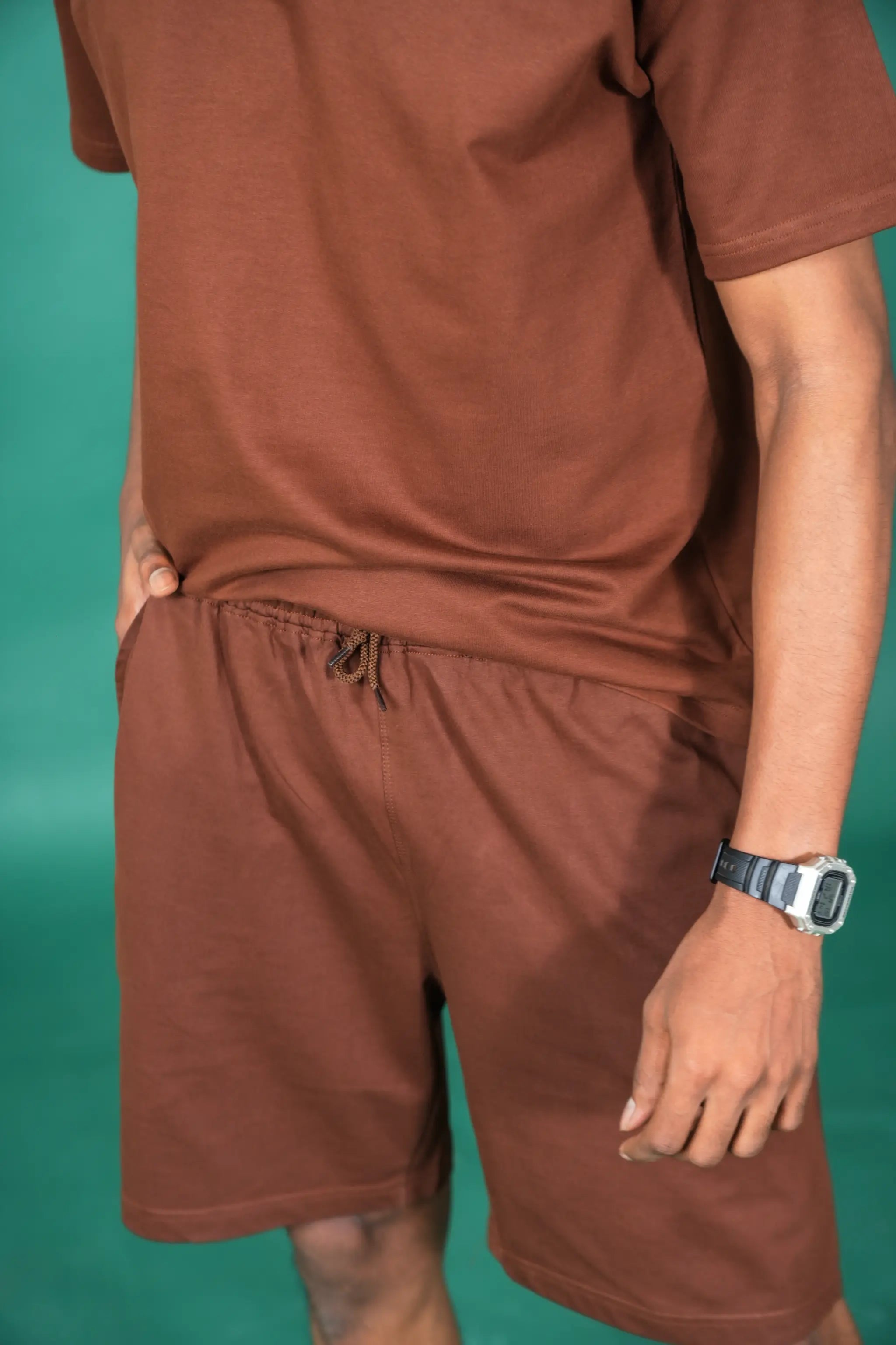 Solid Crew Neck Oversized Tee – Mocha Mousse